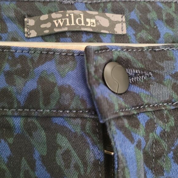 Joe’s Wild Jeans in Midnight Leopard print skinny size 32 - Picture 2 of 8